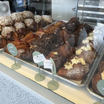 Lady Baker - Bakeries Near Me - Pembroke Pines, Florida Lady Baker - Bakeries Near Me - Pembroke Pines, Florida