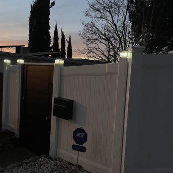 Top Notch Vinyl Fencing - New gate with solar light cappers - Fences & Gates Near Me - Sun Valley, California