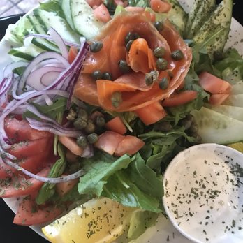 Le Troquet - Smoked Salmon Salad - Bistros Near Me - Gatineau, Quebec Le Troquet - Smoked Salmon Salad - Bistros Near Me - Gatineau, Quebec