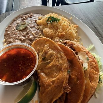 Jose's Tacos - Quesaburria platter with rice and beans - Tacos Near Me - Detroit, Michigan Jose's Tacos - Quesaburria platter with rice and beans - Tacos Near Me - Detroit, Michigan