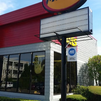 Midas - Look for this sign, if you need an oil change. - Auto Repair Near Me - Bothell, Washington Midas - Look for this sign, if you need an oil change. - Auto Repair Near Me - Bothell, Washington