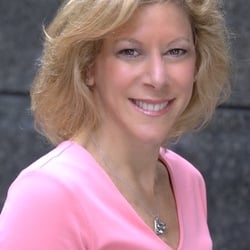 Speech Associates of NY - Jayne Latz, Founder of Speech Associates of NY and Speech Language Pathologist for over 25 years.