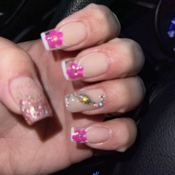 SoQ Nails - Waxing Near Me - Northridge, California SoQ Nails - Waxing Near Me - Northridge, California