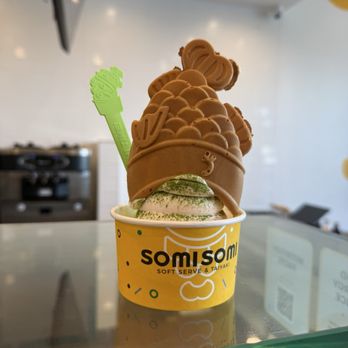 Somisomi - Cherry blossom - Desserts Near Me - Milpitas, California