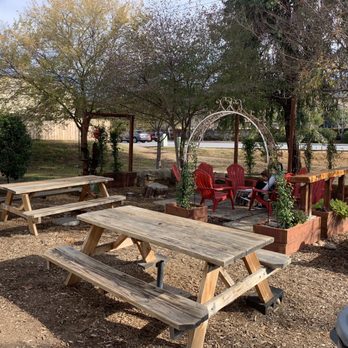 The Kings Craft Coffee - Wider view of patio - Coffee Roasteries Near Me - Poway, California The Kings Craft Coffee - Wider view of patio - Coffee Roasteries Near Me - Poway, California