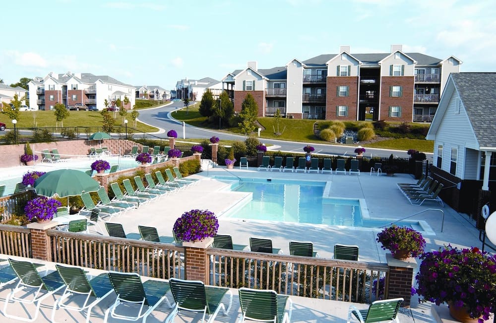 GLADE CREEK APARTMENTS Updated September 2024 3343 Glade Creek Blvd NE, Roanoke, Virginia