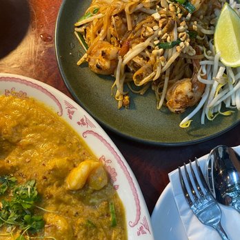 Soothr - Koong karee & pad thai - Thai Near Me - New York, New York