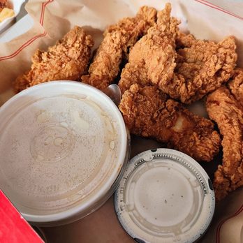 Chili's - Crispy Chicken Crispers Combo - American Near Me - West Mifflin, Pennsylvania Chili's - Crispy Chicken Crispers Combo - American Near Me - West Mifflin, Pennsylvania
