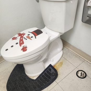 Zenaida's Cafe - Bathroom not very nice - Cafes Near Me - Las Vegas, Nevada