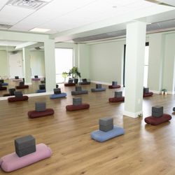Kaia Yoga - Classroom
