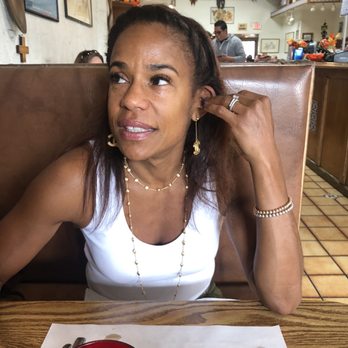 Domingo's Cafe - Breakfast & Brunch Near Me - Goleta, California Domingo's Cafe - Breakfast & Brunch Near Me - Goleta, California