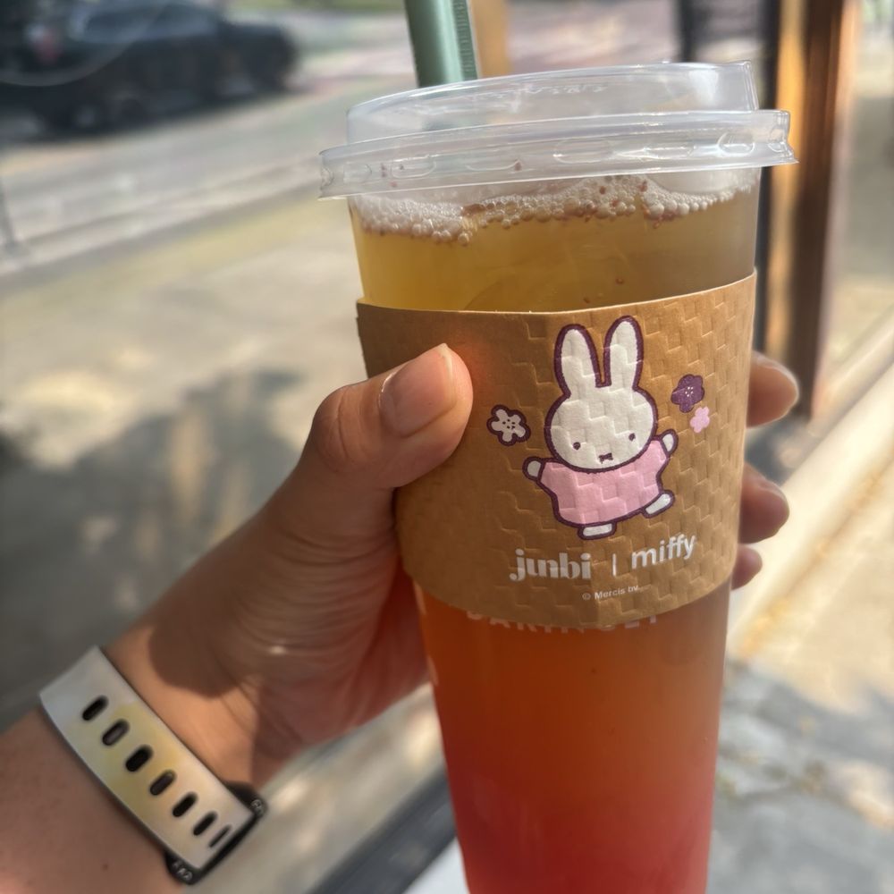 Junbi Matcha - Strawberry Jasmine tea - Cafes Near Me - Seattle, Washington