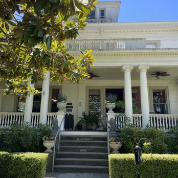 Vino Godfather - Outside - Wine Tasting Room Near Me - Vallejo, California