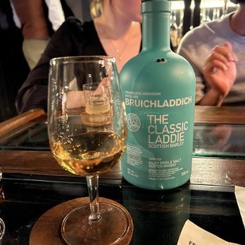 Black Rock - Cocktail Bars Near Me - London, XGL