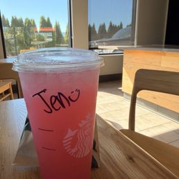 Strawberry Açaí Refresher w/o strawberry inclusions Strawberry Açaí Refresher w/o strawberry inclusions