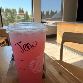 Starbucks - Strawberry Açaí Refresher w/o strawberry inclusions - Coffee & Tea Near Me - Sutherlin, Oregon Starbucks - Strawberry Açaí Refresher w/o strawberry inclusions - Coffee & Tea Near Me - Sutherlin, Oregon