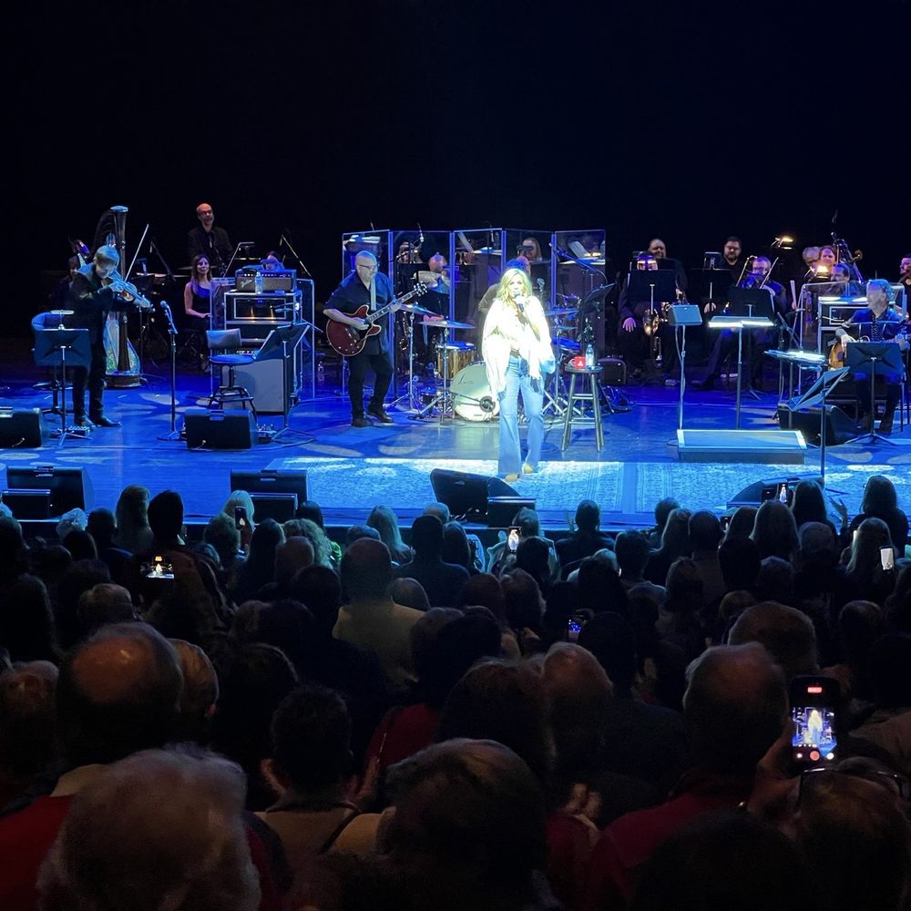 Trisha Yearwood making us feel like we're in her living room