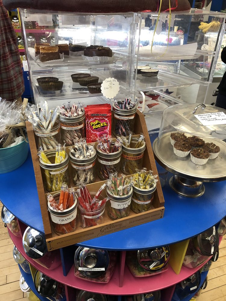 KINGSTON CANDY BAR 127 Photos & 32 Reviews Candy Stores 319 Wall