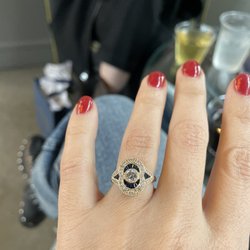 13 Secrets Jewelry Gallery - Ring with sapphires and diamonds.