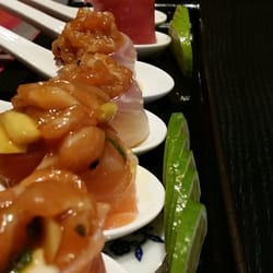 Oriental Bambu' Sushi Bar - Gunkan al salmone.
Il mio piatto preferito