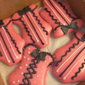 Bizzy B's Bakery - Cutest cookies for a lingerie shower / bachelorette party - Bakeries Near Me - Bentonville, Arkansas
