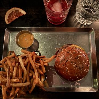 Gretel - Gretel Griddle Burger - Cocktail Bars Near Me - Chicago, Illinois