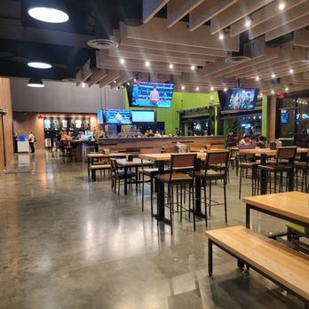 Chicken N Pickle - Pickleball Near Me - Henderson, Nevada