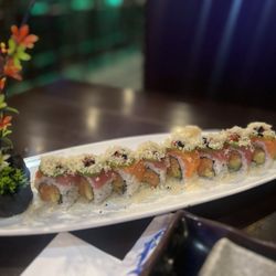 Oyummy Asian bistro - Custom Spicy Salmon roll with jalapeño, masago and tempura flake!