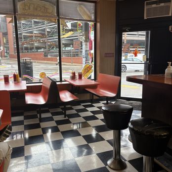 Dad's Dog & Burger - Inside - Burgers Near Me - Pittsburgh, Pennsylvania