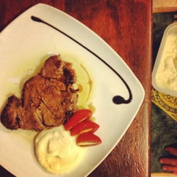 Dioniso - Filetto di manzo turn "o" con purea di patate vere e datterino