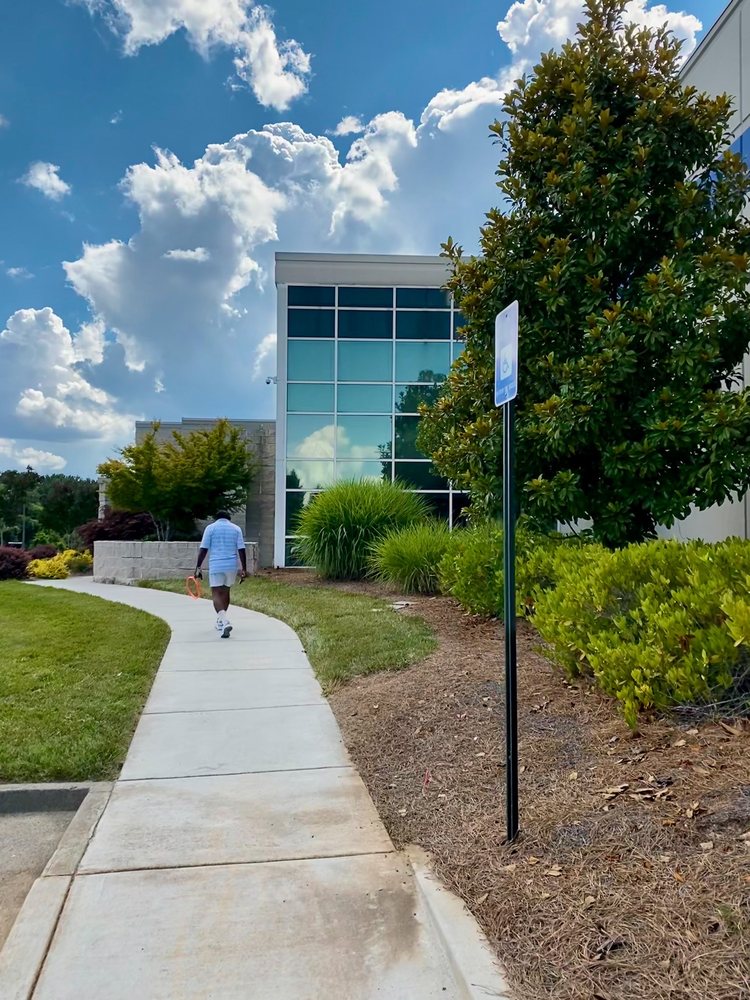 RUNNING WAREHOUSE Updated October 2024 15 Photos 1295 Bluegrass