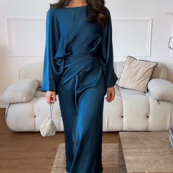 Modest & Posh - Gorgeous 1 piece wrap dress. - Women's Clothing Near Me - Costa Mesa, California Modest & Posh - Gorgeous 1 piece wrap dress. - Women's Clothing Near Me - Costa Mesa, California