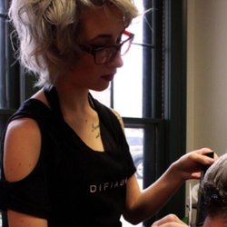 Lupinetti's Hair Styling