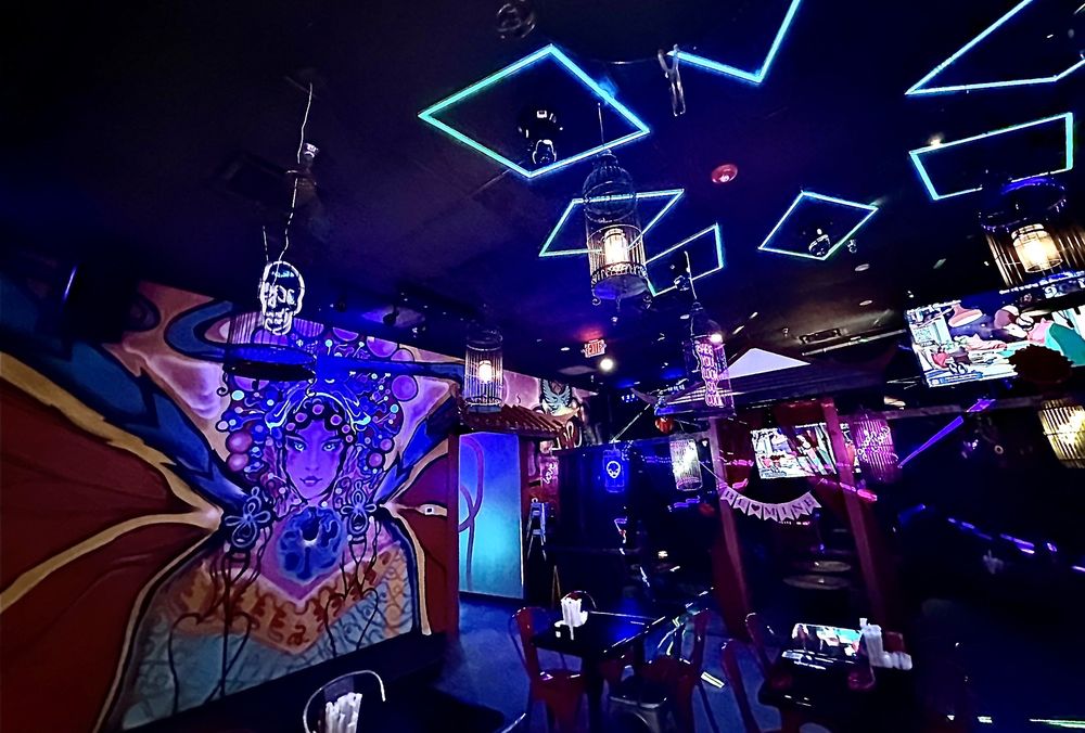 MUSIC BOX KARAOKE LOUNGE 12 Photos & 19 Reviews 2980 Gallows Rd