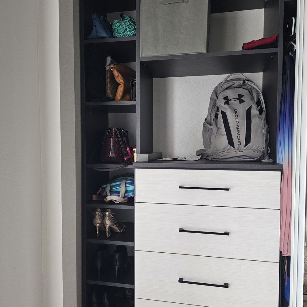 California Closets - Honolulu - Built in dressers and space for shoes and bags - Interior Design Near Me - Honolulu, Hawaii