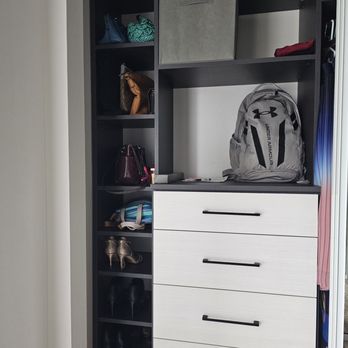 California Closets - Honolulu - Built in dressers and space for shoes and bags - Interior Design Near Me - Honolulu, Hawaii California Closets - Honolulu - Built in dressers and space for shoes and bags - Interior Design Near Me - Honolulu, Hawaii