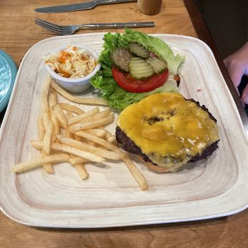 Bamboo Restaurant - $19.50 Cheddar Burger 2/5 stars - Hawaiian Near Me - Hawi, Hawaii Bamboo Restaurant - $19.50 Cheddar Burger 2/5 stars - Hawaiian Near Me - Hawi, Hawaii