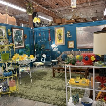 King Richard's Antique Center - Antiques Near Me - Whittier, California
