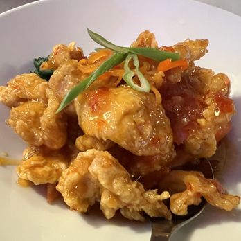 Bonding - Volcano Chicken - Sushi Bars Near Me - Miami, Florida
