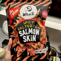 Costco - Irvin's spicy salted egg salmon skin chips