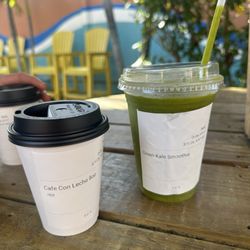 Mojo Risin’ - Cafe con leche (hot) kale smoothie