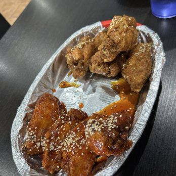 Sia Fusion Eatery - Chicken Wings (8 pcs) Sweet and Spicy and Soy Garlic - Asian Fusion Near Me - Newark, California Sia Fusion Eatery - Chicken Wings (8 pcs) Sweet and Spicy and Soy Garlic - Asian Fusion Near Me - Newark, California