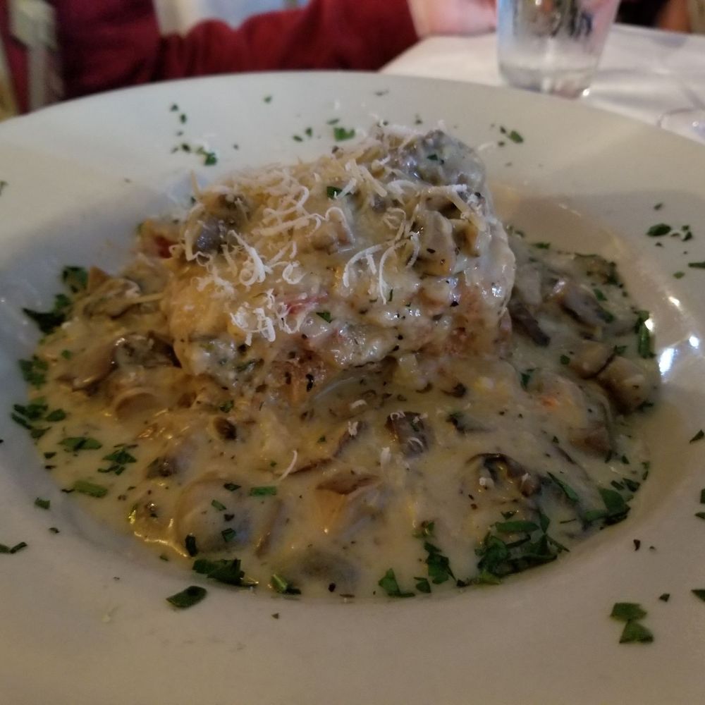 Cafe Della Via - The veggie lasagna was very satisfying. I loved the mushrooms. - Italian Near Me - Cayucos, California