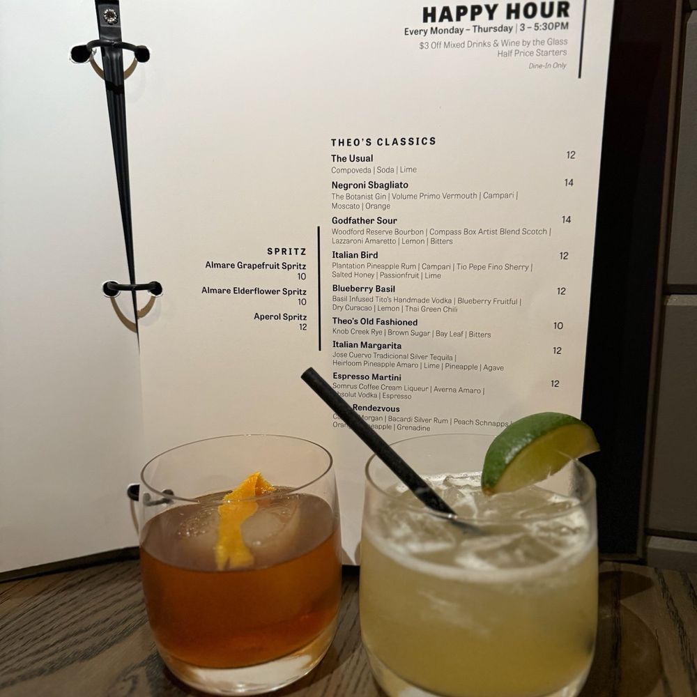 Theo's Italian - Old fashioned and margarita - Italian Near Me - Plainfield, Indiana
