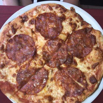 Diadema - Diavola pizza (spicy salami, tomato, mozzarella) - Italian Near Me - Rome, RM Diadema - Diavola pizza (spicy salami, tomato, mozzarella) - Italian Near Me - Rome, RM