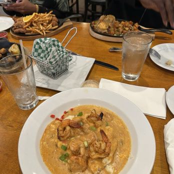 Mardi Gras Tuesday "A Taste Of New Orleans" Sherman Oaks - Shrimp N Grits, eggs Beni, chicken tender basket - Cajun/Creole Near Me - Sherman Oaks, California Mardi Gras Tuesday "A Taste Of New Orleans" Sherman Oaks - Shrimp N Grits, eggs Beni, chicken tender basket - Cajun/Creole Near Me - Sherman Oaks, California