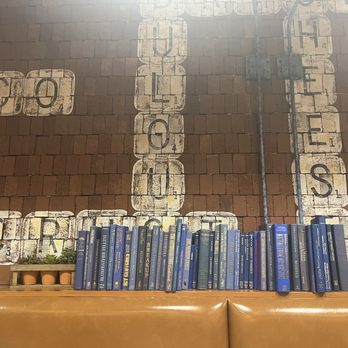 COMO's Restaurant - Books & Scrabble decor - Pizza Near Me - Ferndale, Michigan