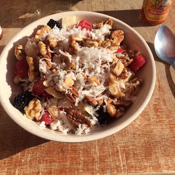Flake - Acai special bowl - yummm! Generous portion, so many toppings, perfect value for the price. - Breakfast & Brunch Near Me - Venice, California