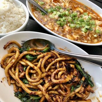 dan modern chinese - Mapo tofu white rice and chicken Dan mein - Chinese Near Me - Long Beach, California