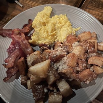 Repeal 33 - Bacon, eggs, Crispy Smashed Fingerling Potatoes - Bars Near Me - Savannah, Georgia Repeal 33 - Bacon, eggs, Crispy Smashed Fingerling Potatoes - Bars Near Me - Savannah, Georgia